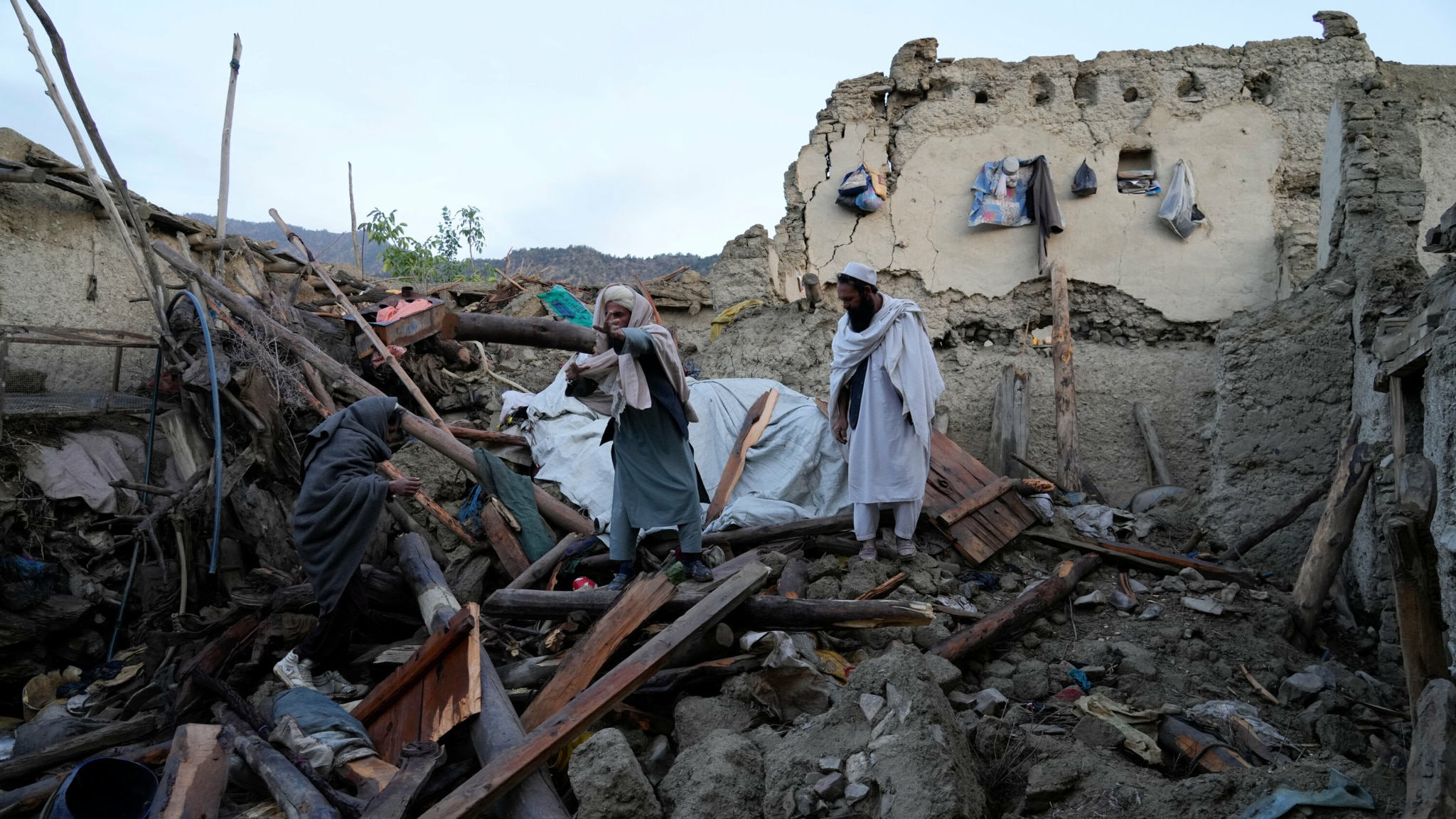 23vid afghanistan earthquake cover videoSixteenByNine3000 scaled - Field Research. Analysis. High-level Advocacy
